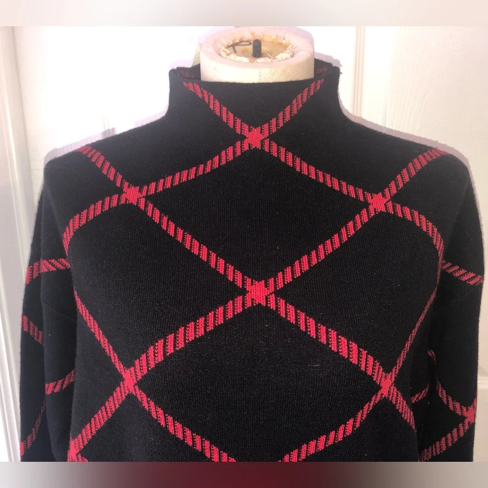 Tahari Black and Red Geometric Turtleneck Sweater - Picture 5 of 8